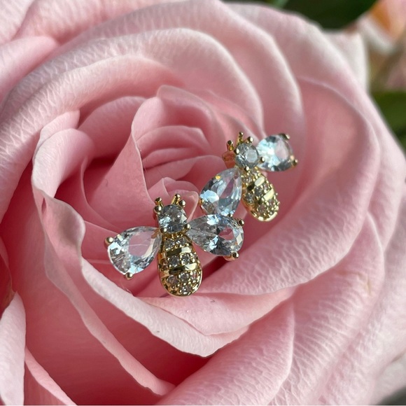 Bee earrings Minimalist Bumble bee earrings - Picture 9 of 10